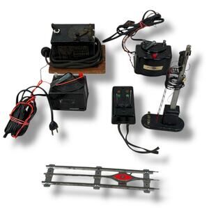 Vintage Lionel Postwar O Scale Semaphore #151 Transformers & Parts Lot Untested